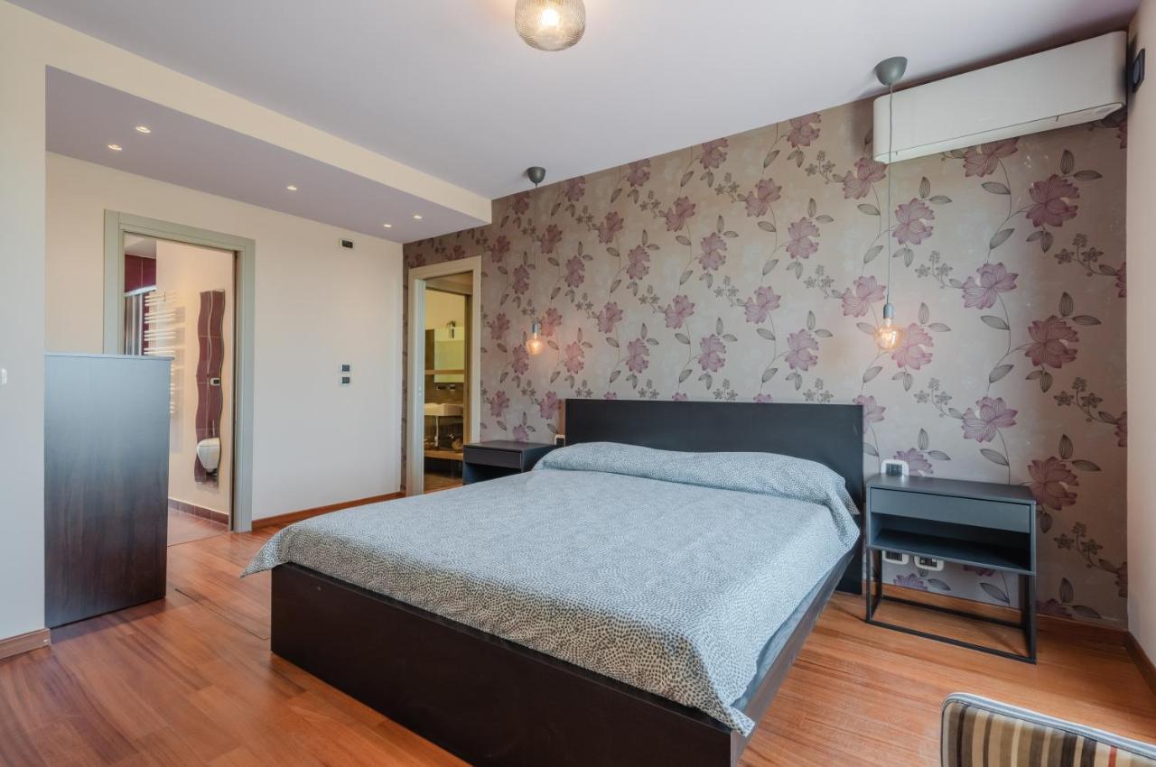 Appartamento Etna View Superior Flat With Terrace And Jacuzzi Aeroporto di Catania Fontana Rossa Esterno foto